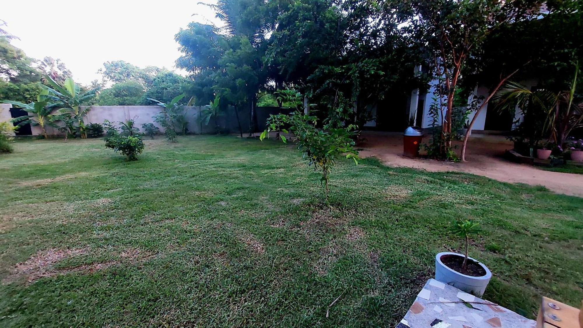 The Dream Inn Guesthouse Passikudah Batticaloa Exterior foto